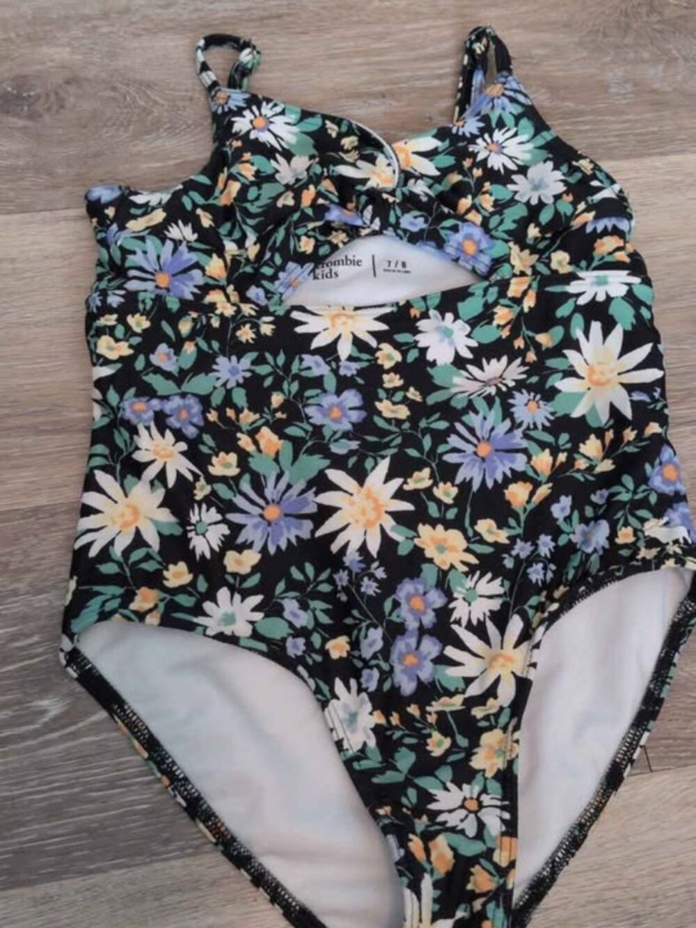 Abercrombie Kids Floral One-Piece Swimsuit Size 7/8